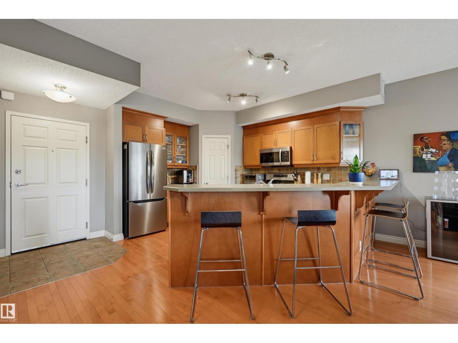 #409 9811 96A ST NW — photo 11