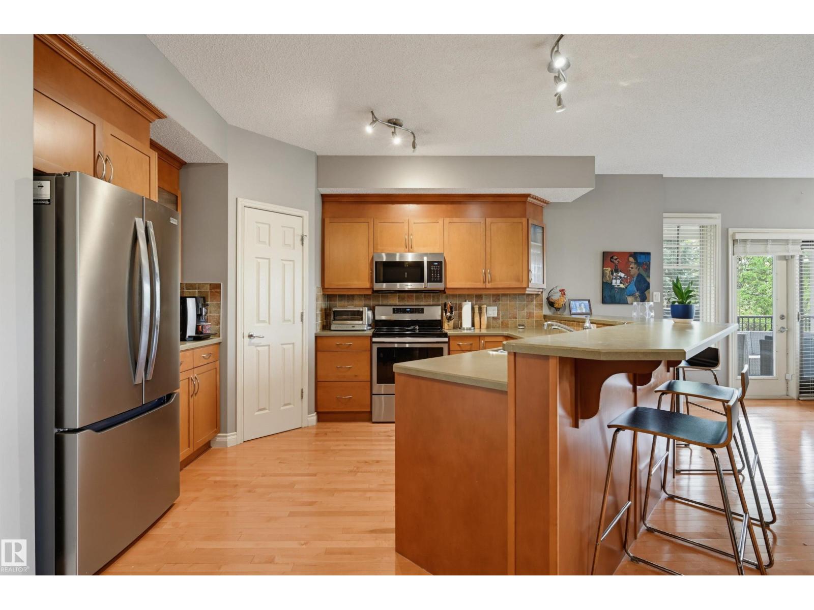 #409 9811 96A ST NW — photo 12