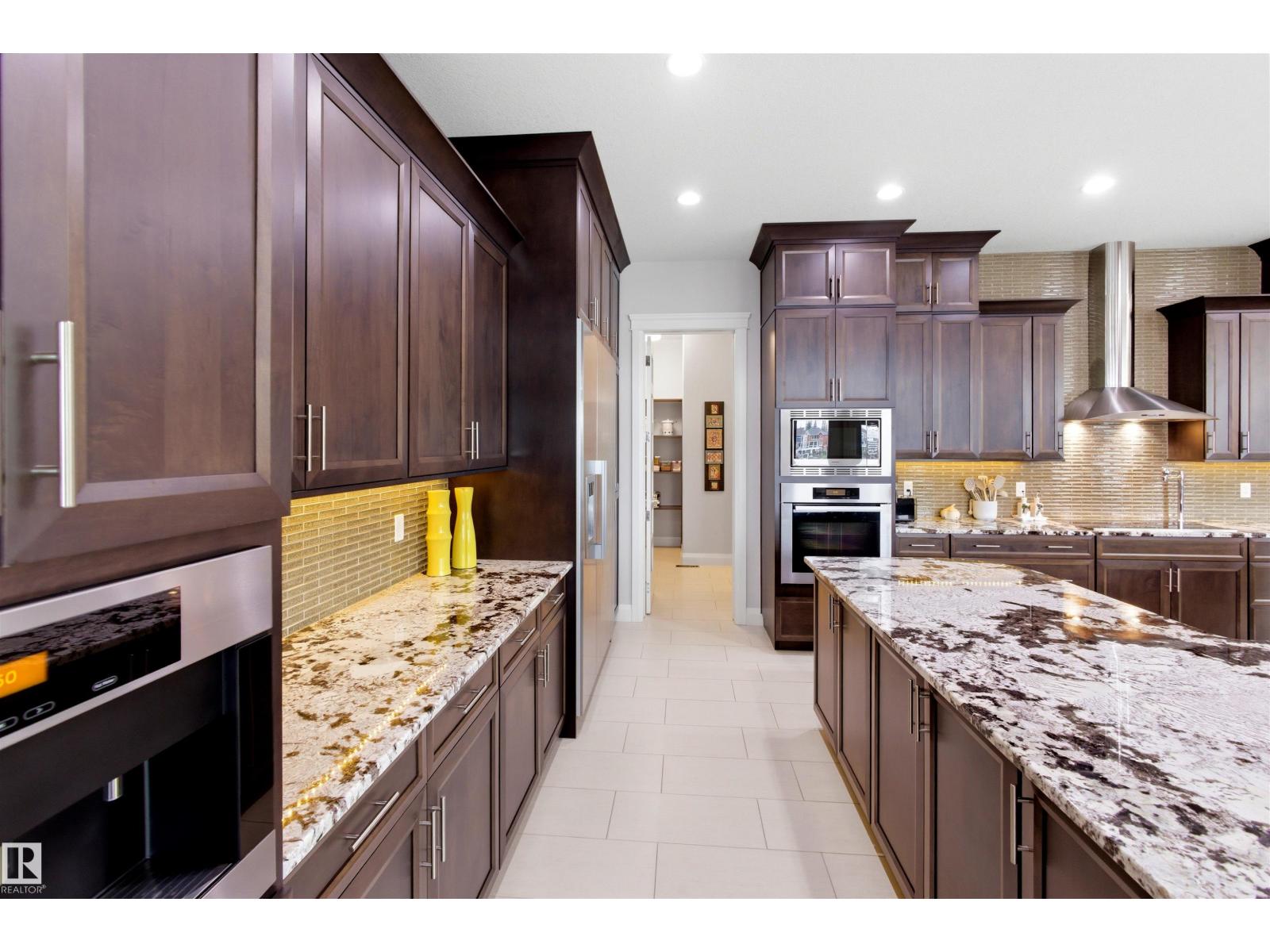 9003 16 AV SW SW — photo 19