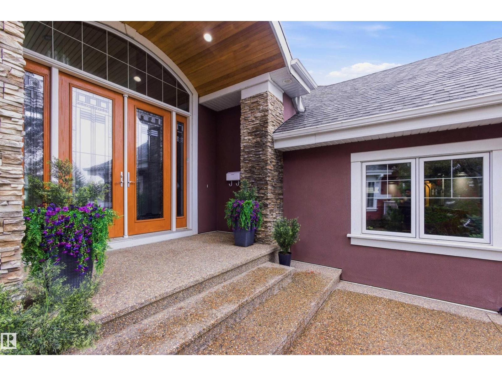 9003 16 AV SW SW — photo 7