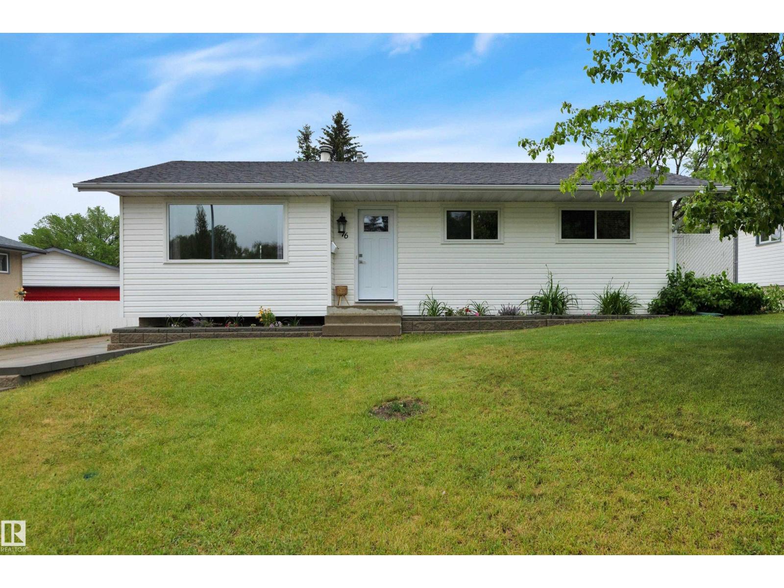 76 MERRYWOOD CR, Sherwood Park, Alberta, T8A0M7