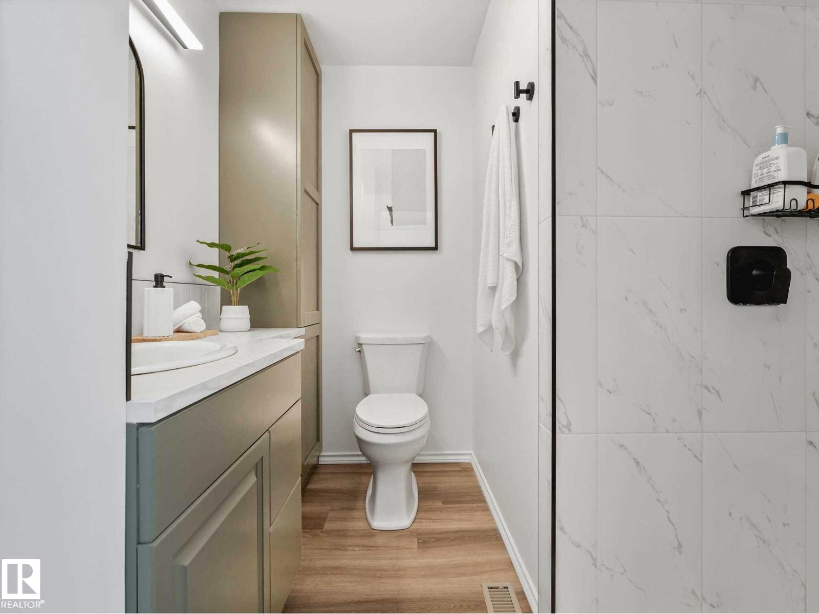 3904 35 AV NW — photo 28