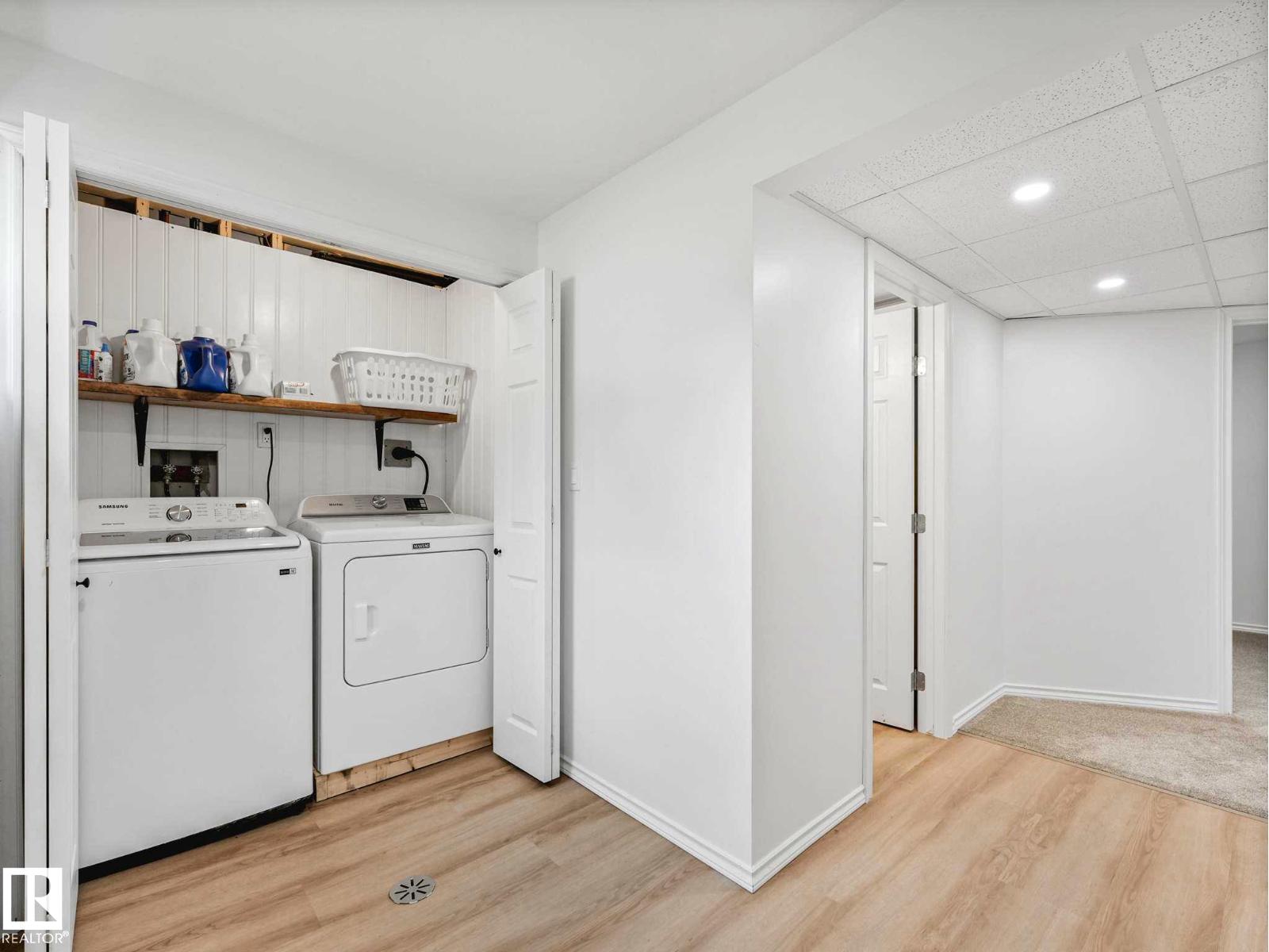 3904 35 AV NW — photo 47