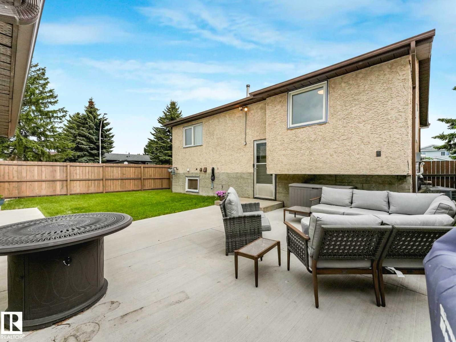 3904 35 AV NW — photo 53