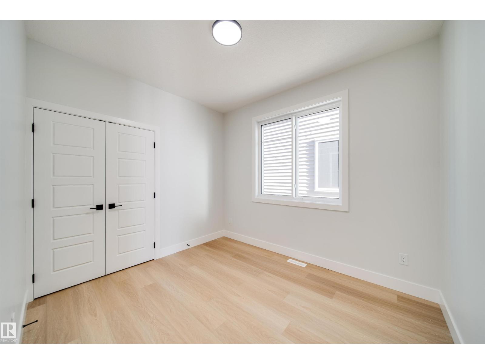 7027 177 AV NW - 20