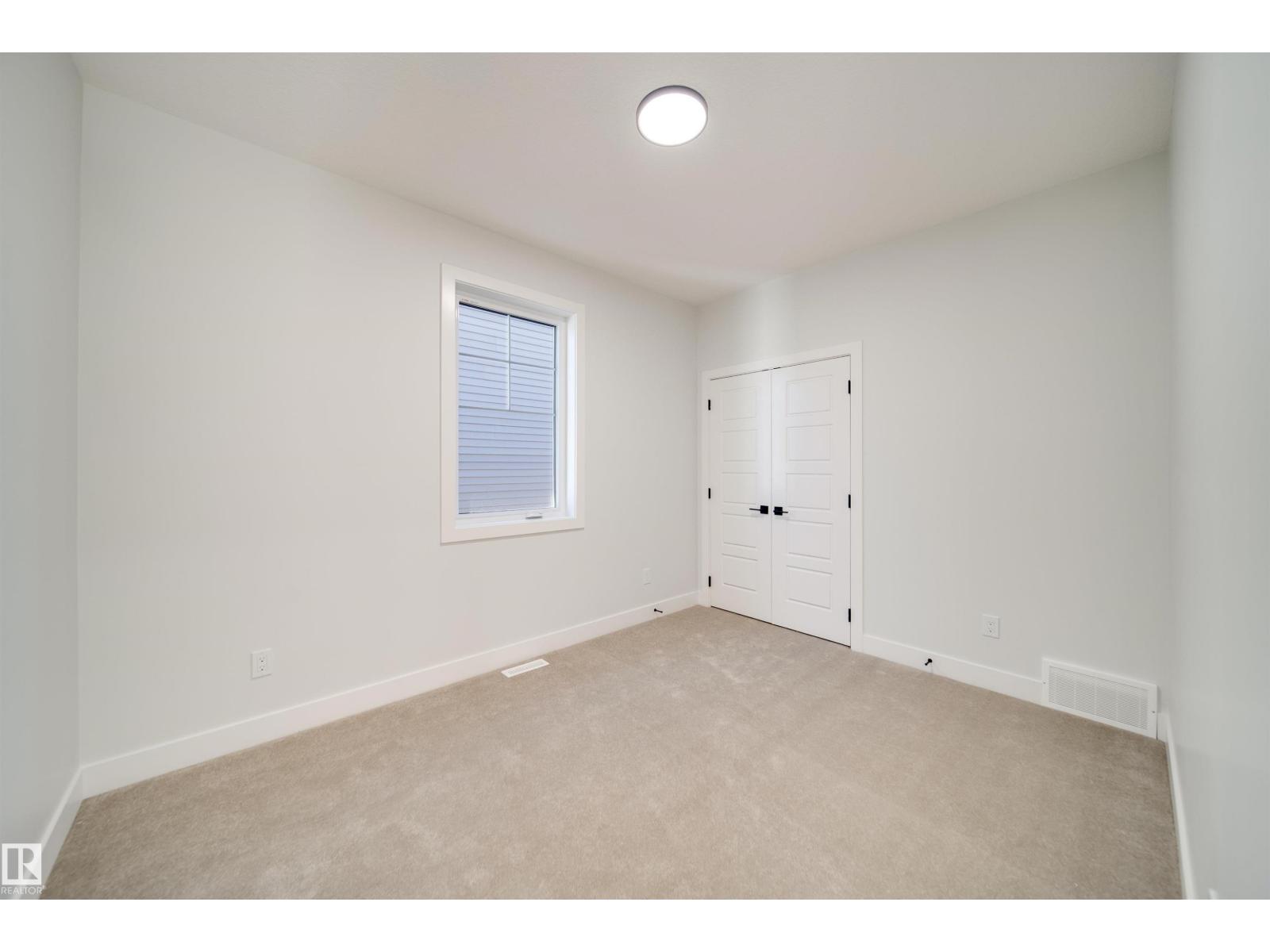 7027 177 AV NW - 34