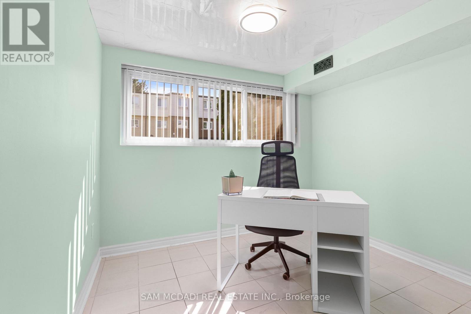 #45 3175 KIRWIN AVENUE - 6
