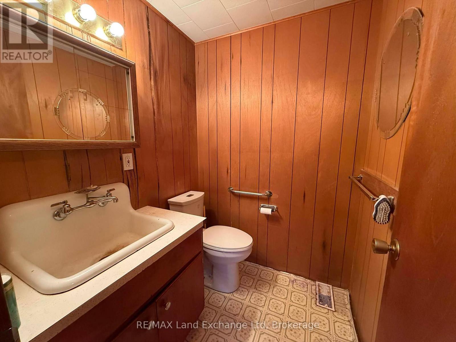 126 DIAGONAL ROAD - 18