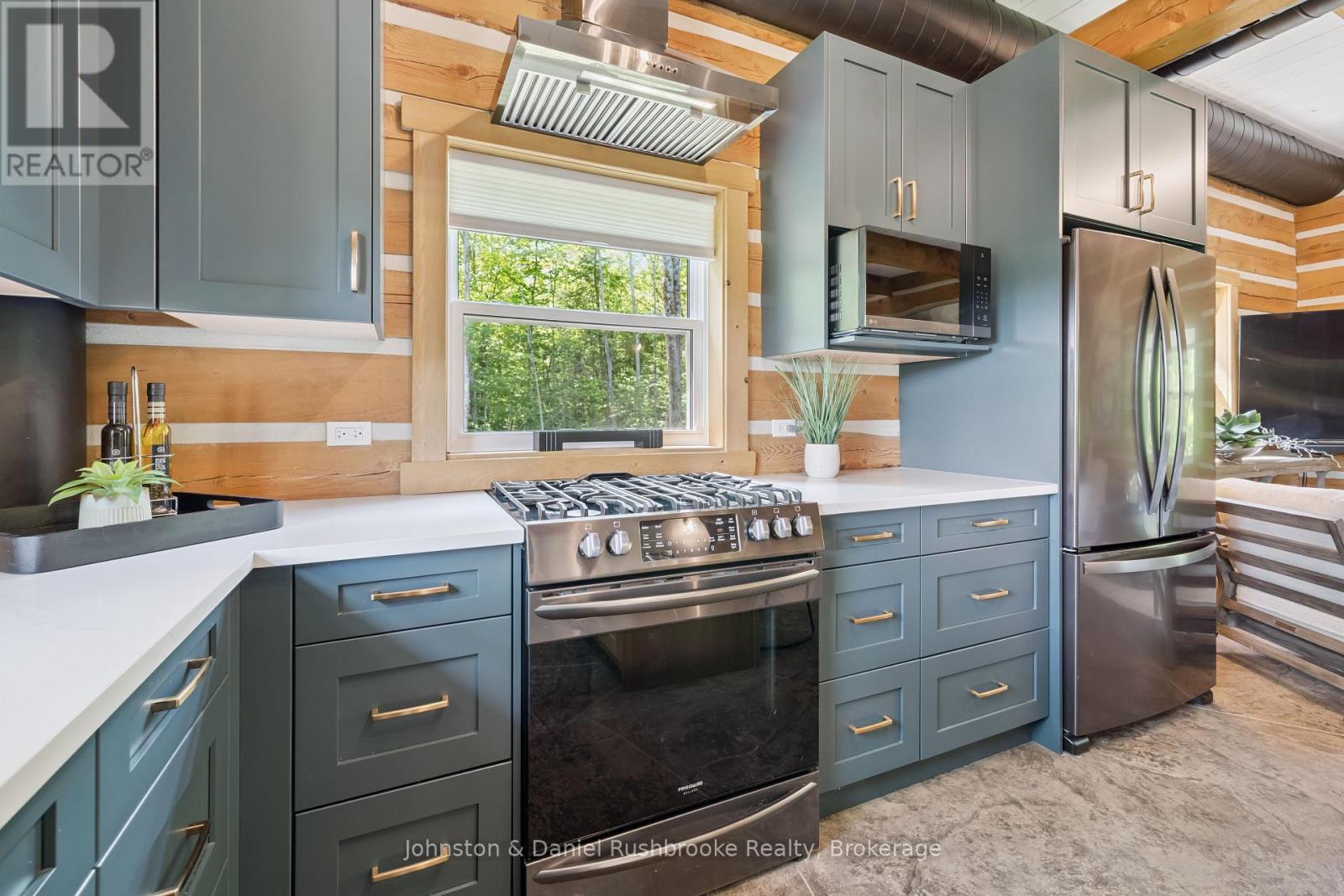 1105 ECHO BEACH ROAD - 17