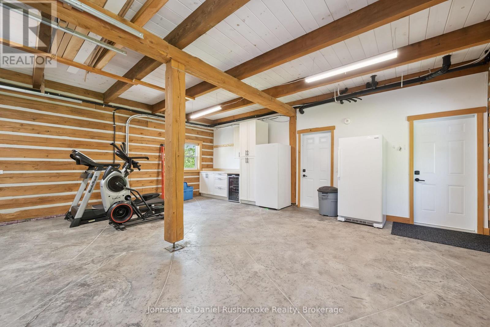 1105 ECHO BEACH ROAD - 32