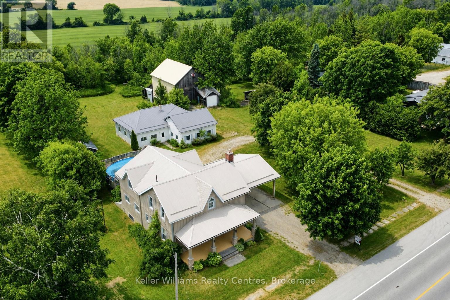 50/52 MAIN STREET N - 1