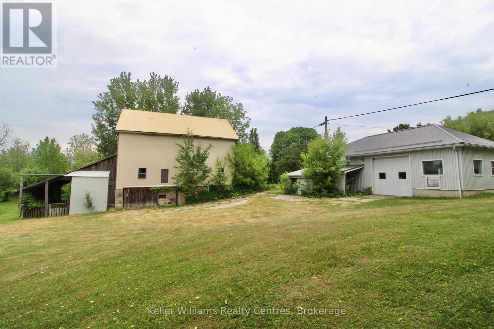 50/52 MAIN STREET N - 4
