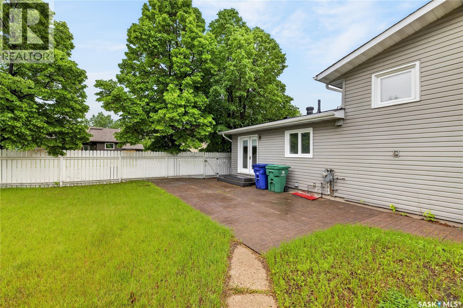 102 Allegretto CRESCENT - 32