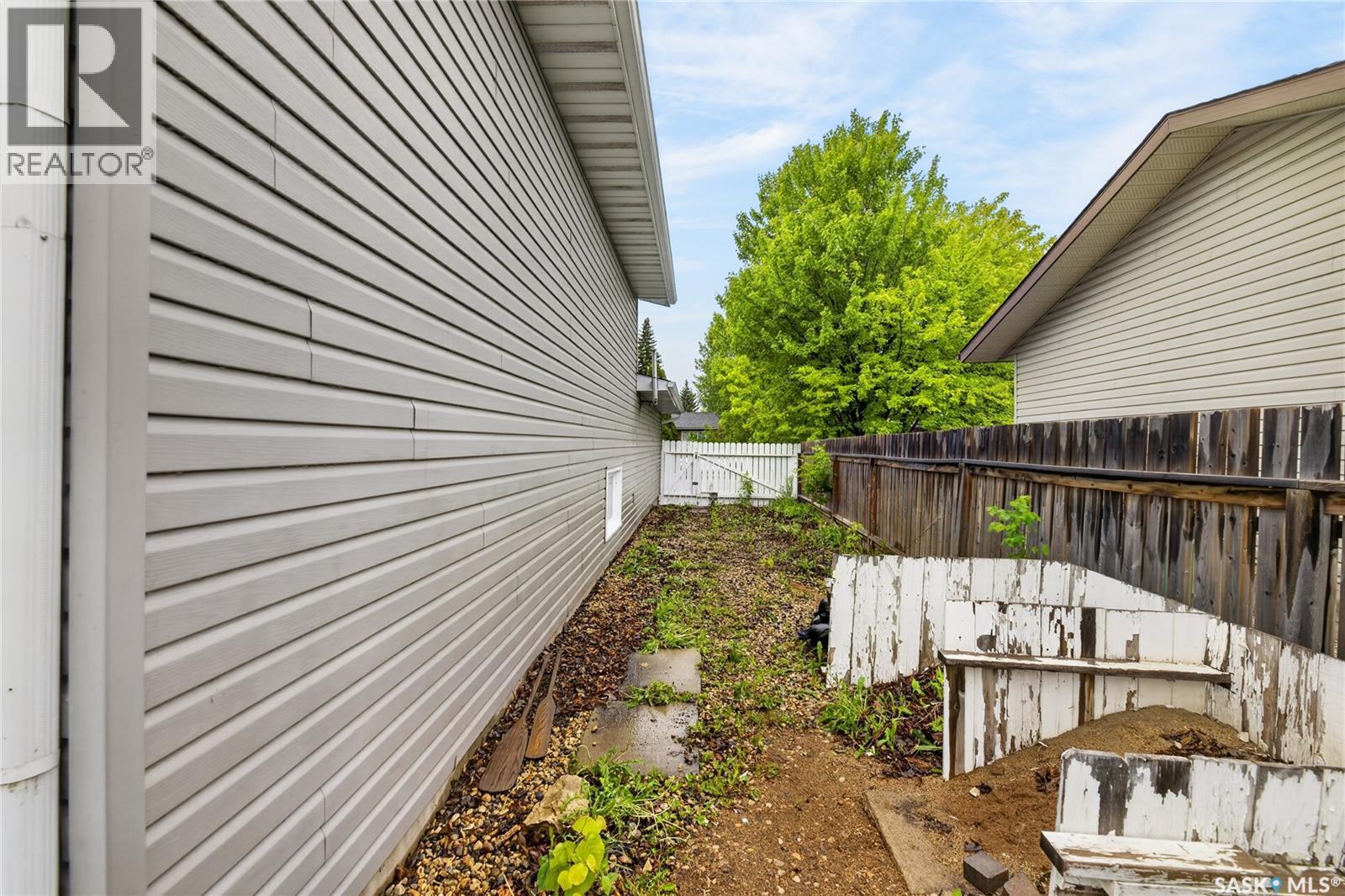 102 Allegretto CRESCENT - 34