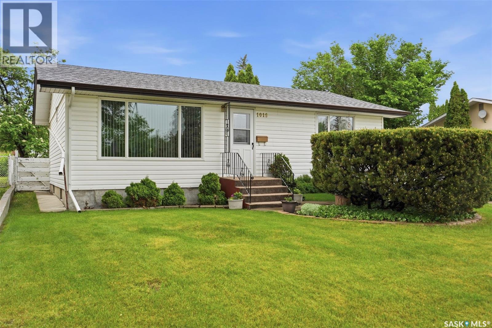 1019 McMillan AVENUE - photo 2