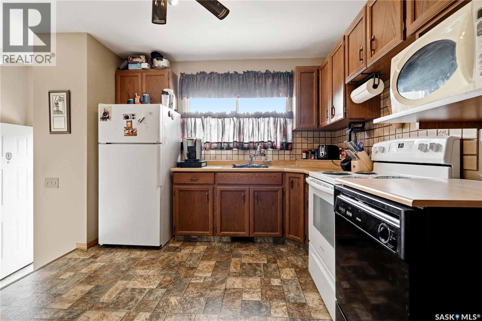 7 Upland DRIVE — photo 13