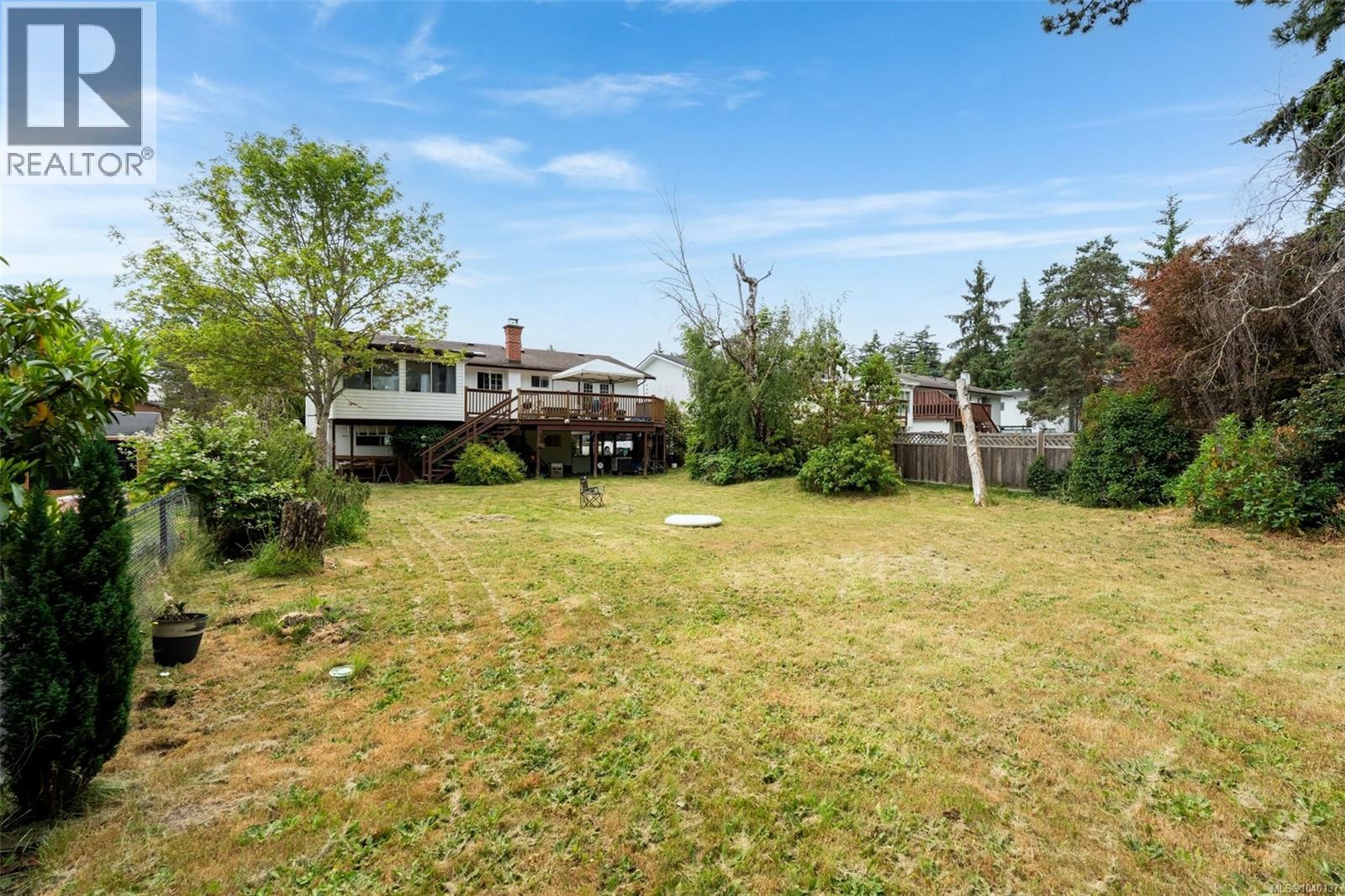 944 McBriar Ave - 29
