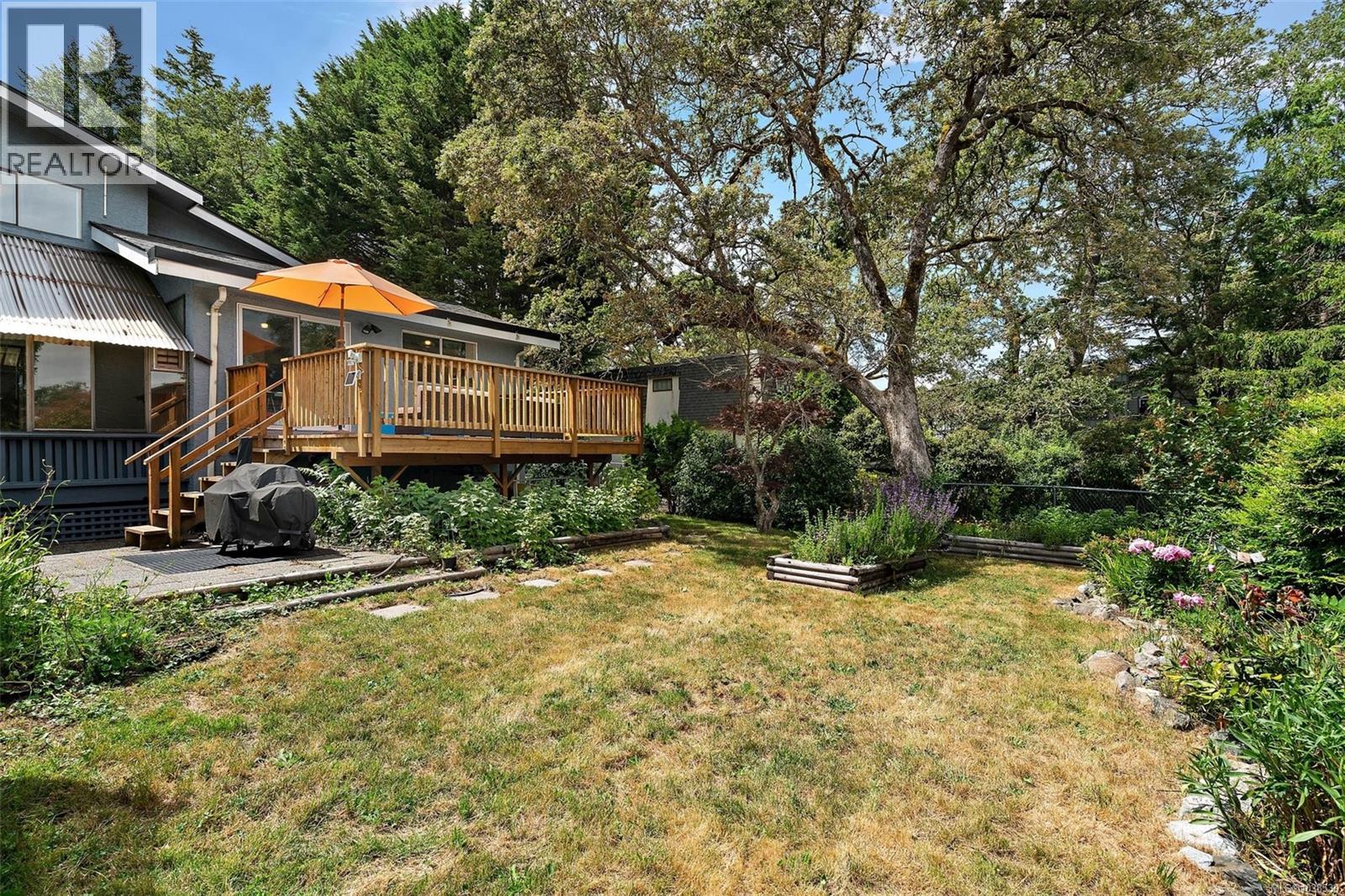 4143 Cedar Hill Rd - 38