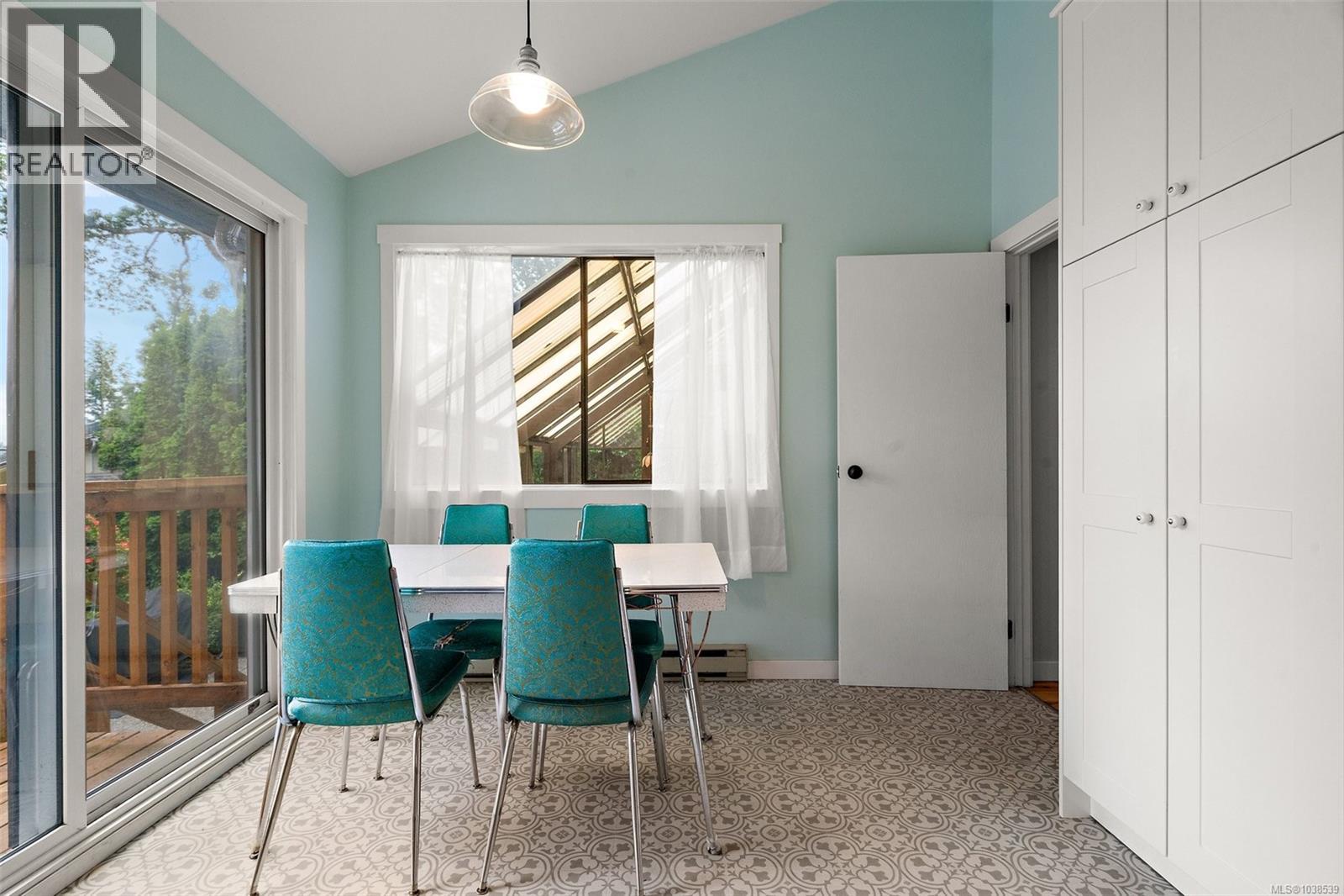 4143 Cedar Hill Rd - 7