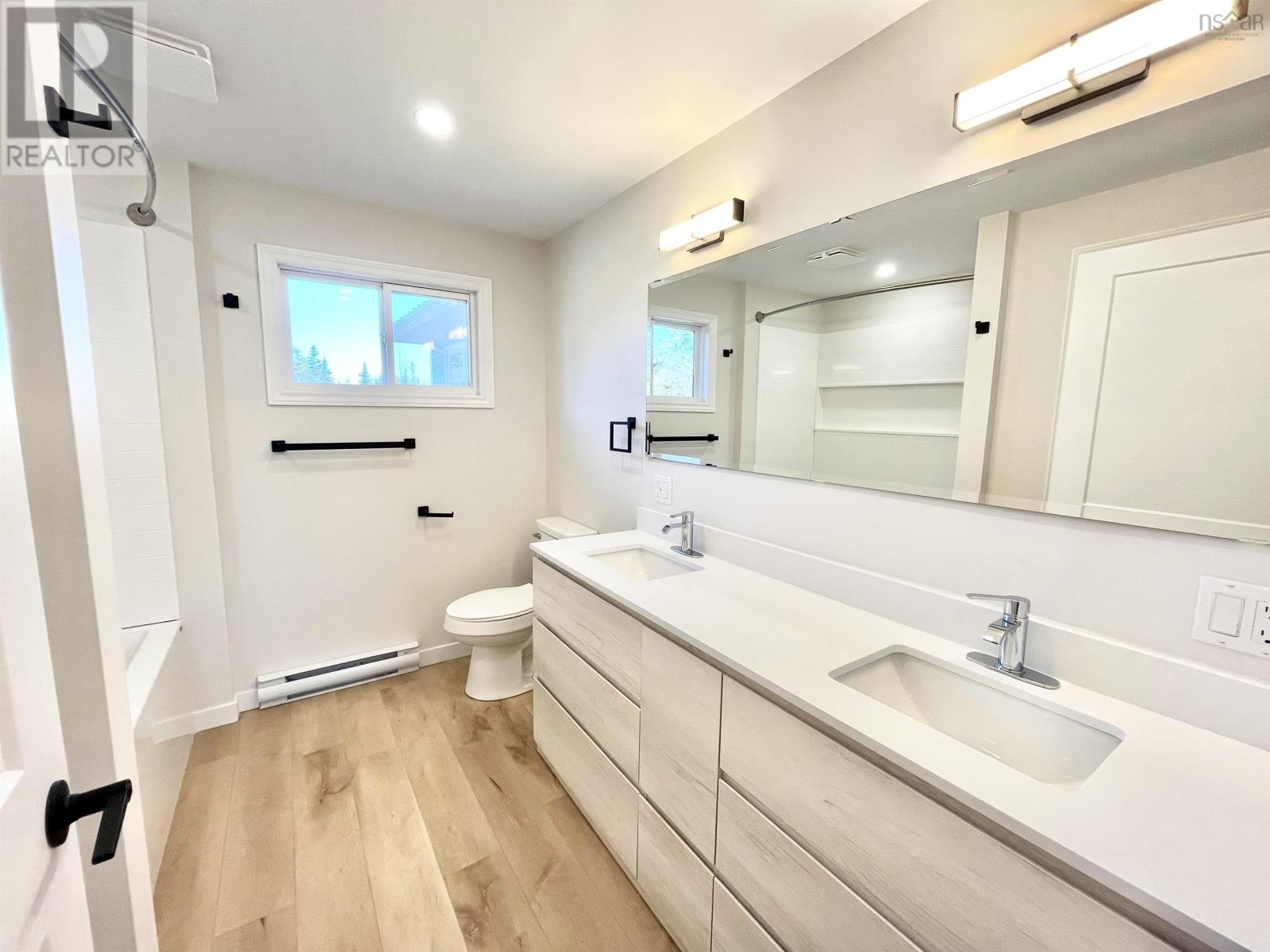 89 Stoney Island Road - 23