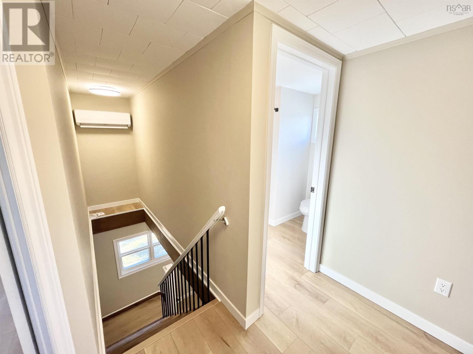89 Stoney Island Road - 30