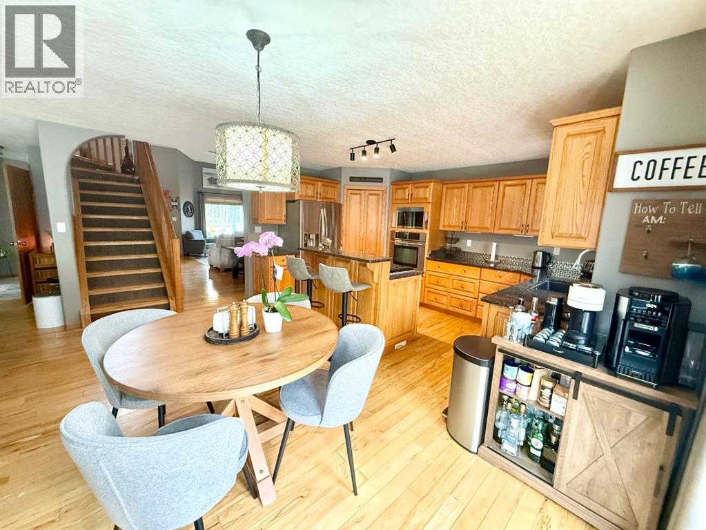 150 HALLAM Drive — photo 11