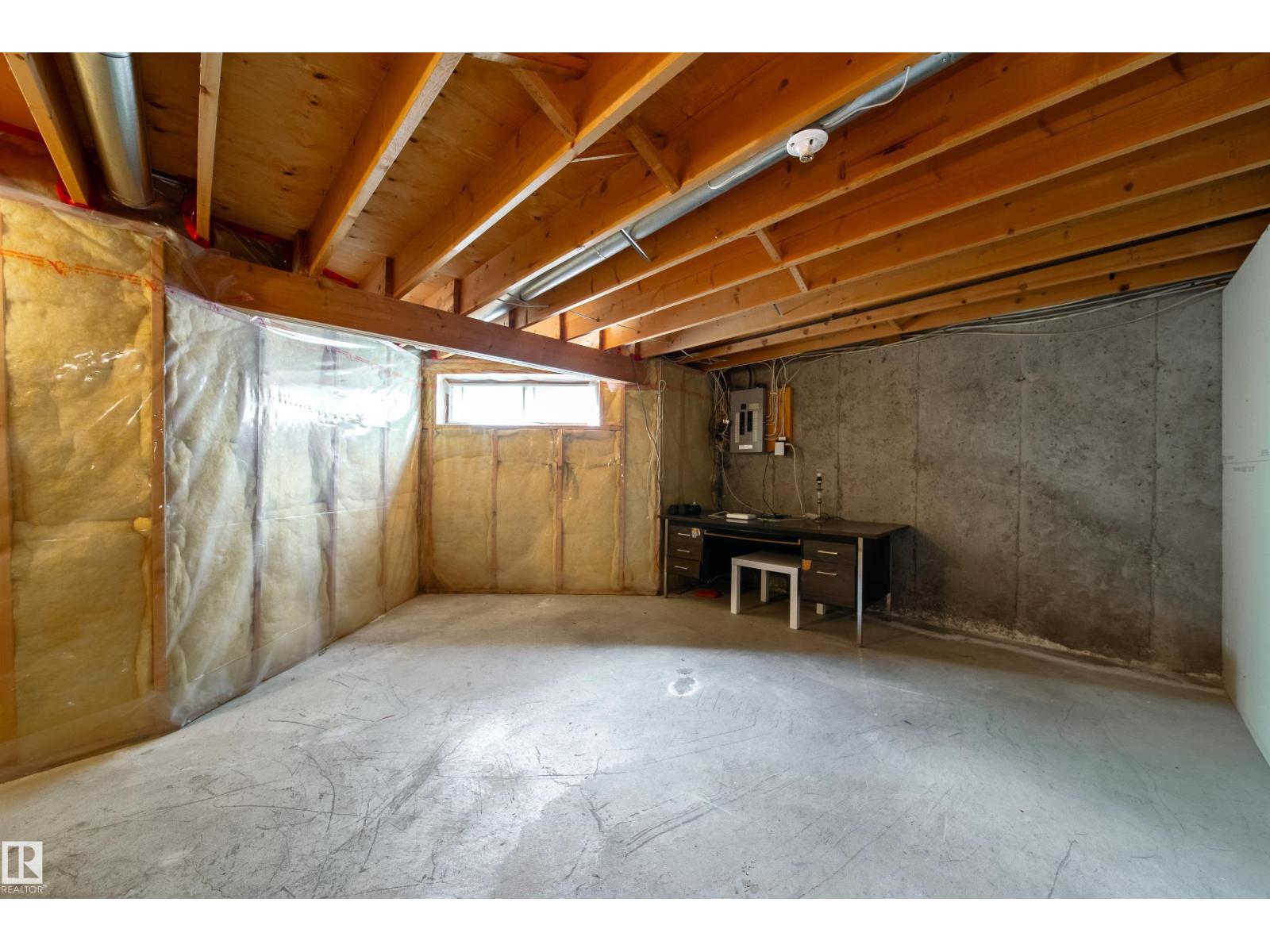 #15 603 YOUVILLE DR E NW - 34