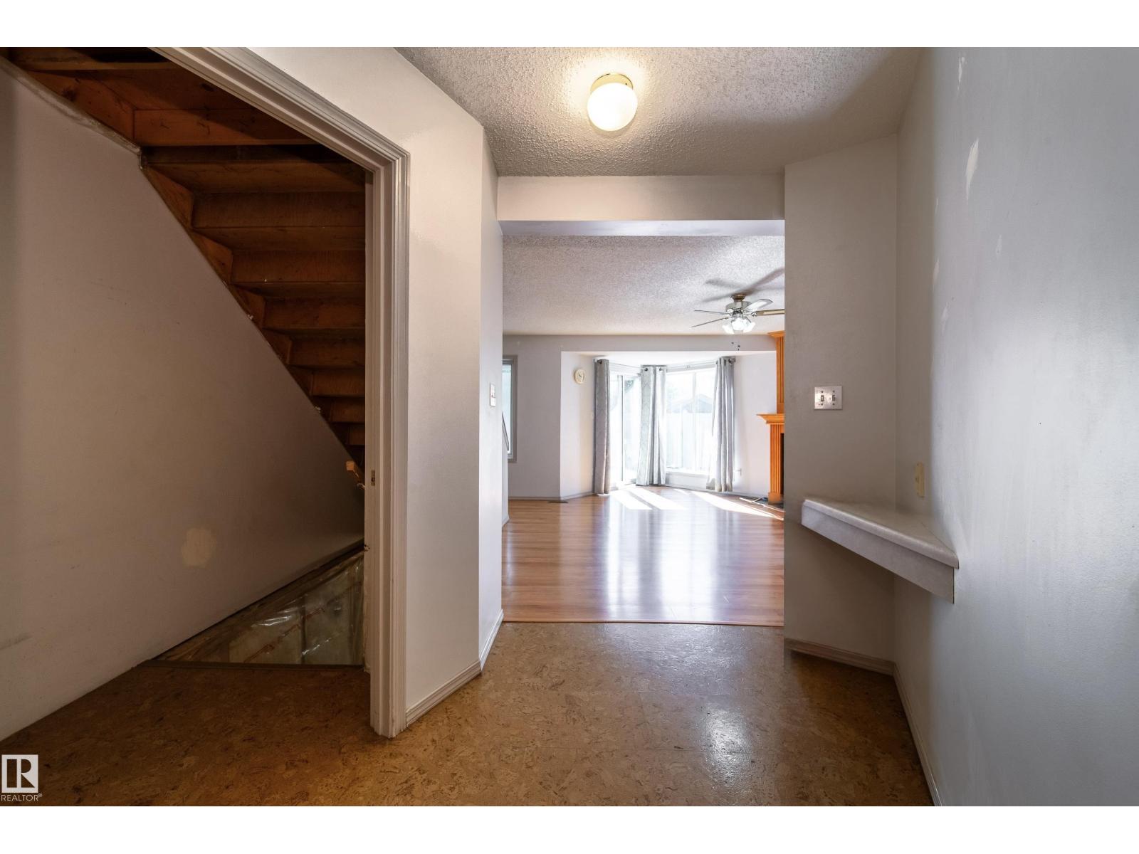 #15 603 YOUVILLE DR E NW - 17