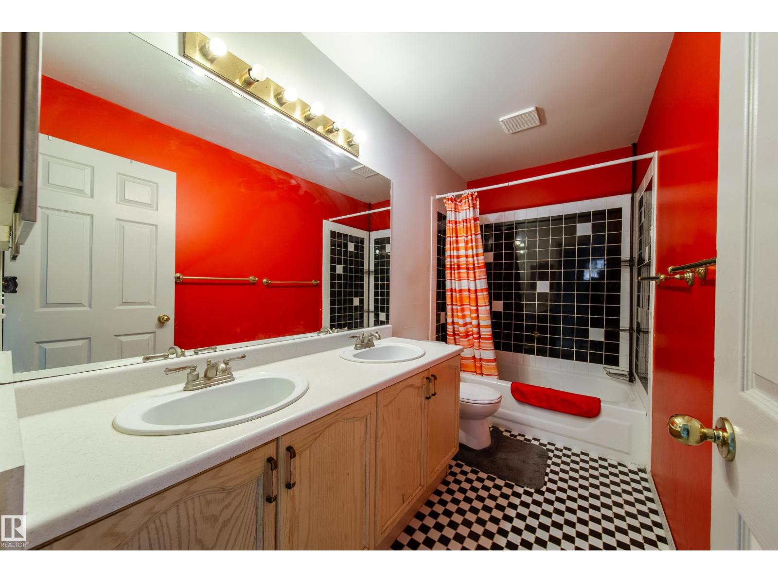 #15 603 YOUVILLE DR E NW - 26