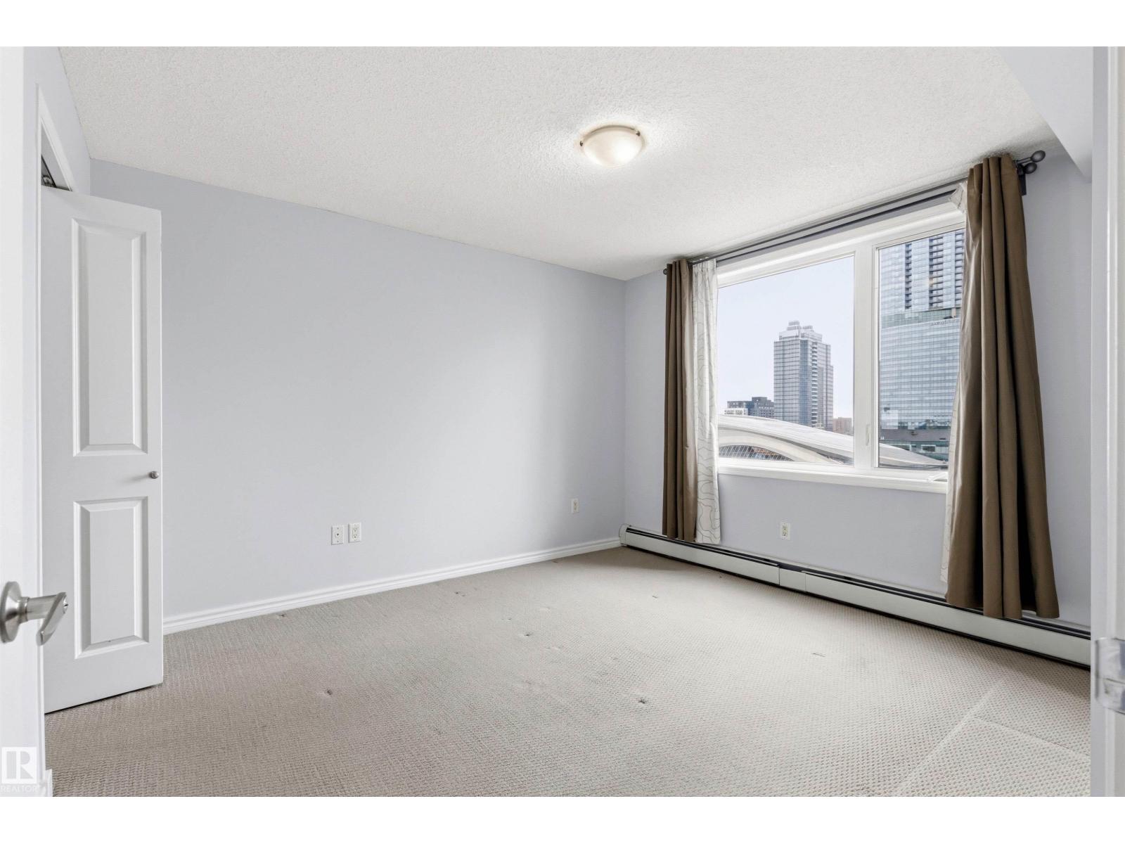 #1404 10303 105 ST NW - 36