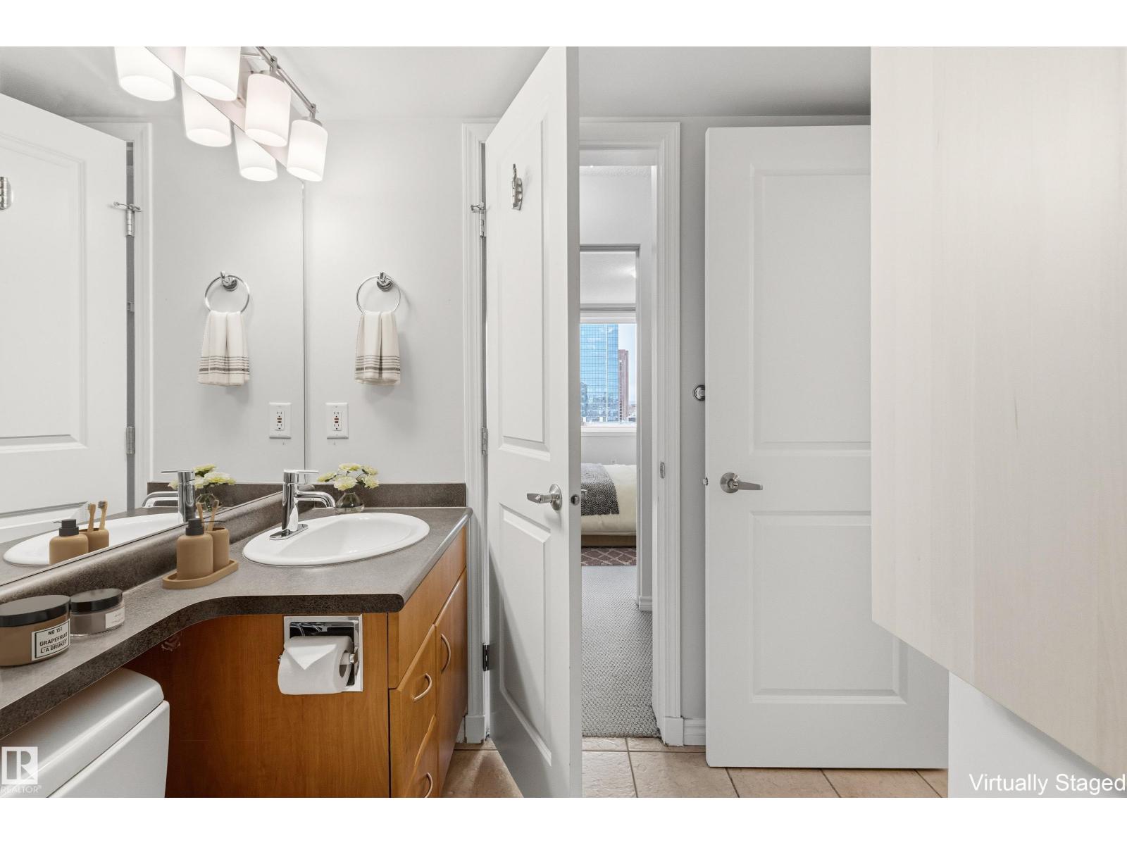 #1404 10303 105 ST NW - 41