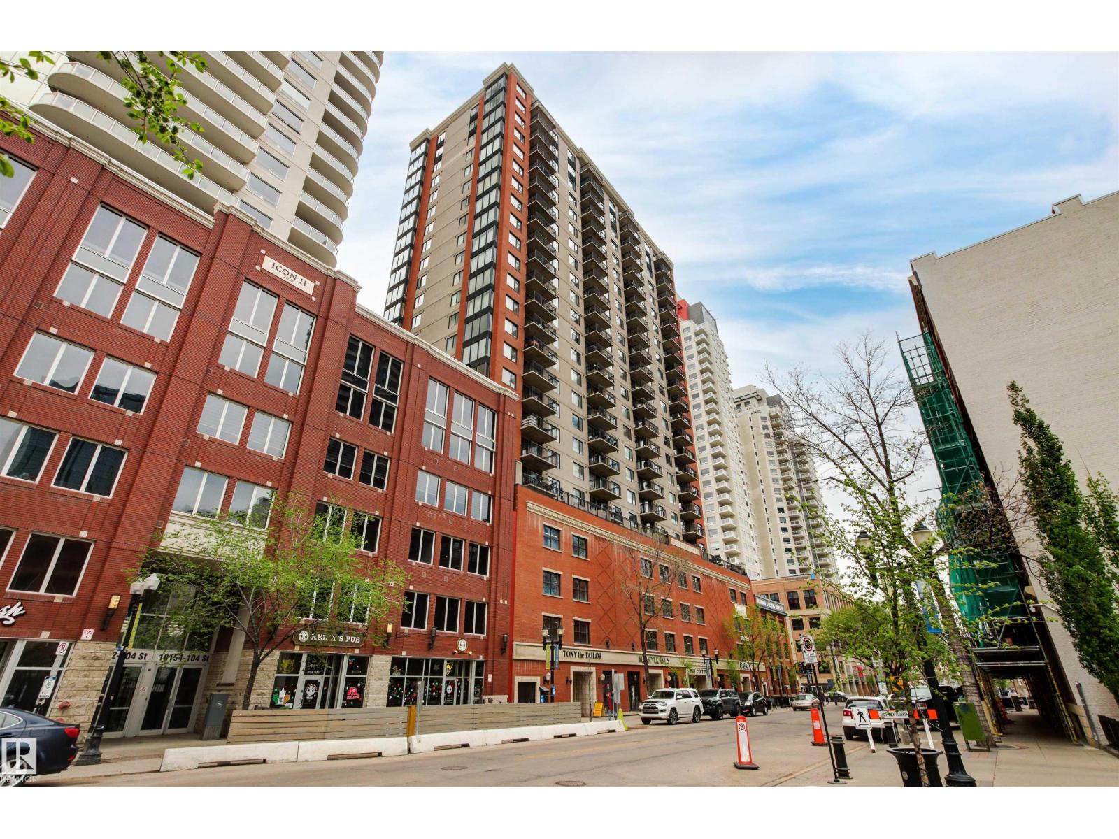 #1404 10303 105 ST NW - 52