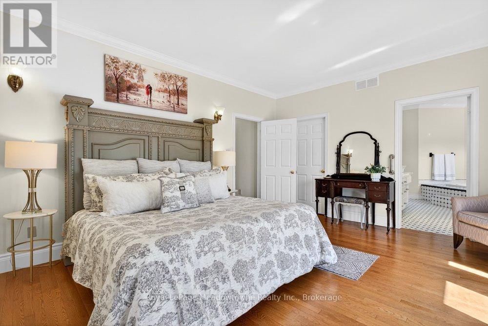 8550 APPLEBY LINE - 22