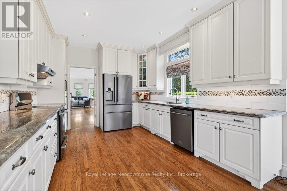 8550 APPLEBY LINE - 13