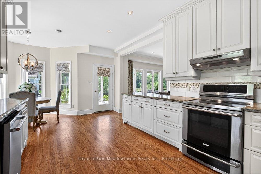 8550 APPLEBY LINE - 11
