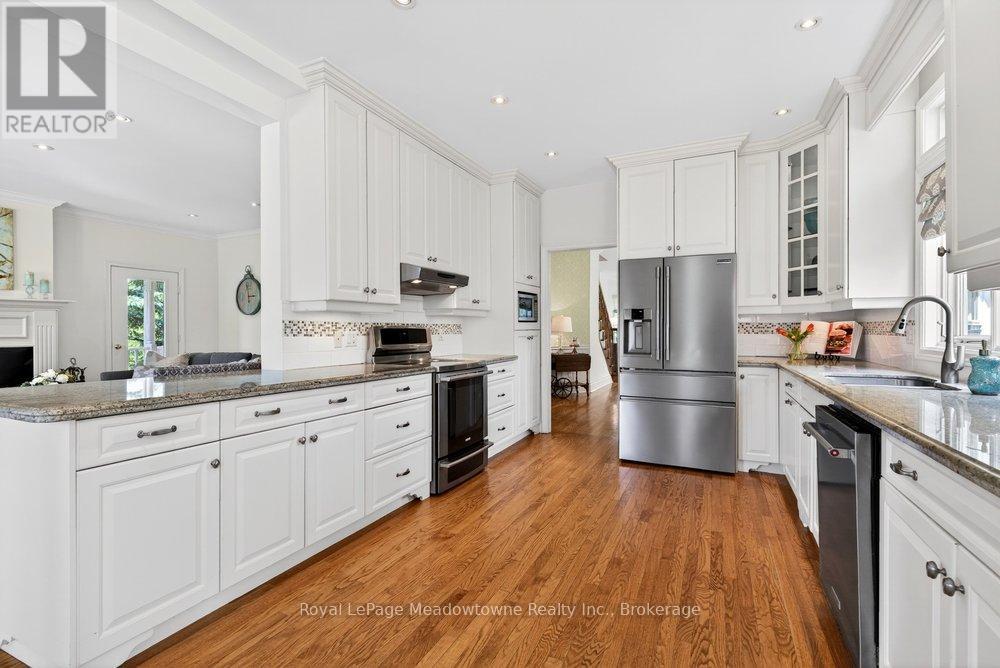 8550 APPLEBY LINE - 12