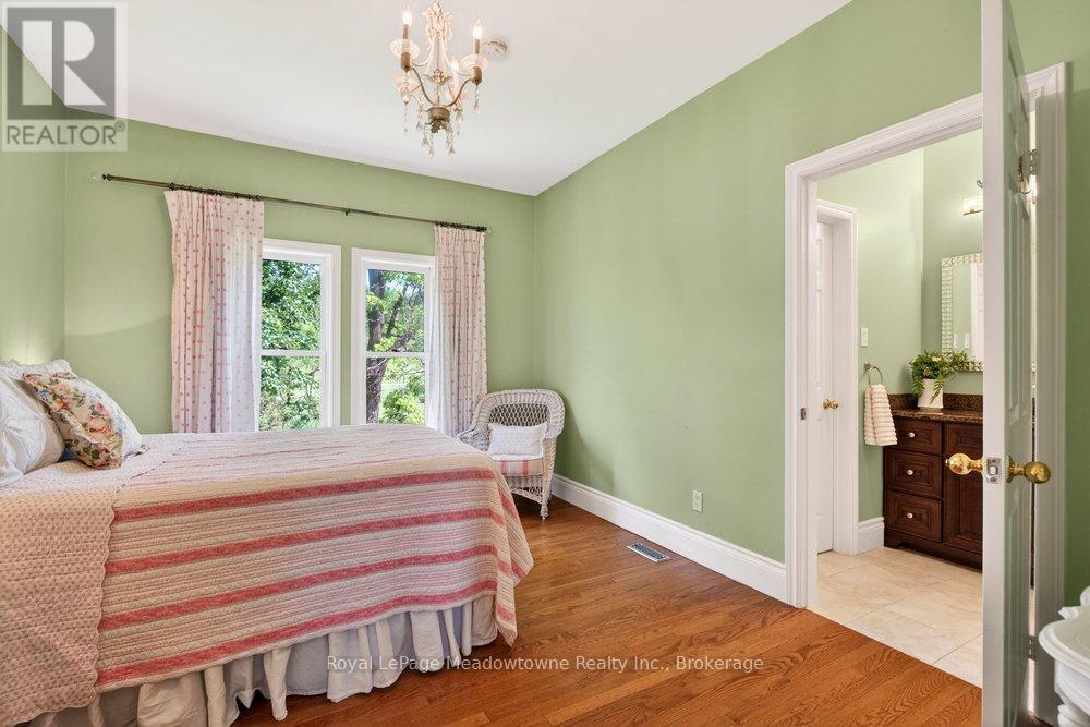8550 APPLEBY LINE - 29