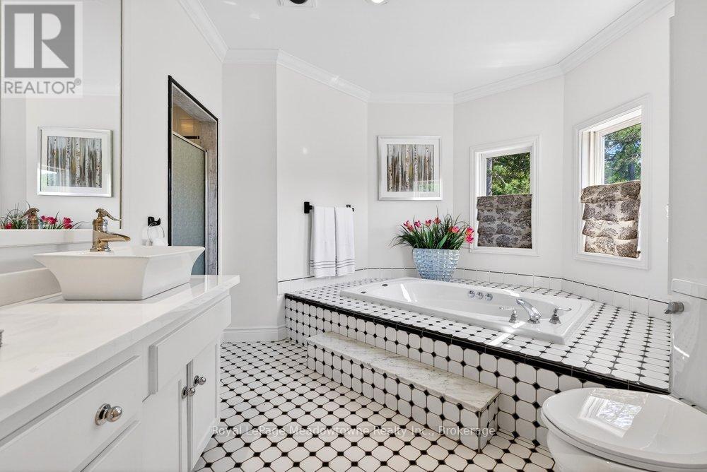 8550 APPLEBY LINE - 27