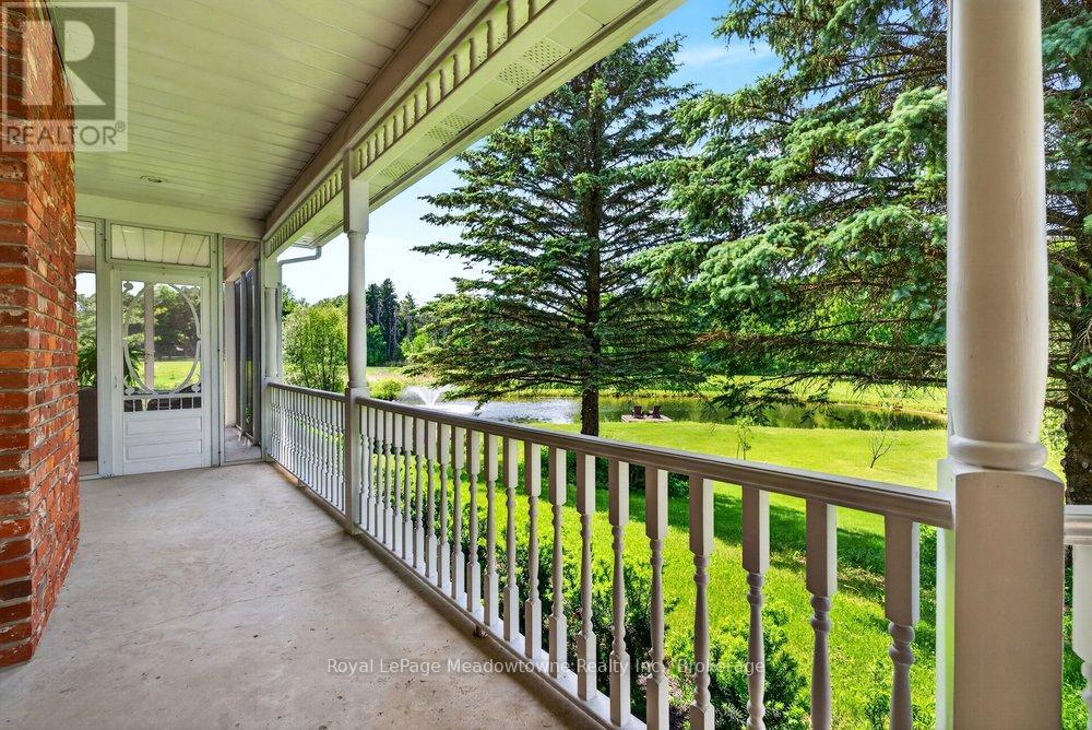 8550 APPLEBY LINE - 36
