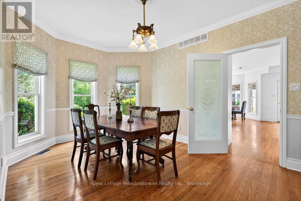 8550 APPLEBY LINE - 9