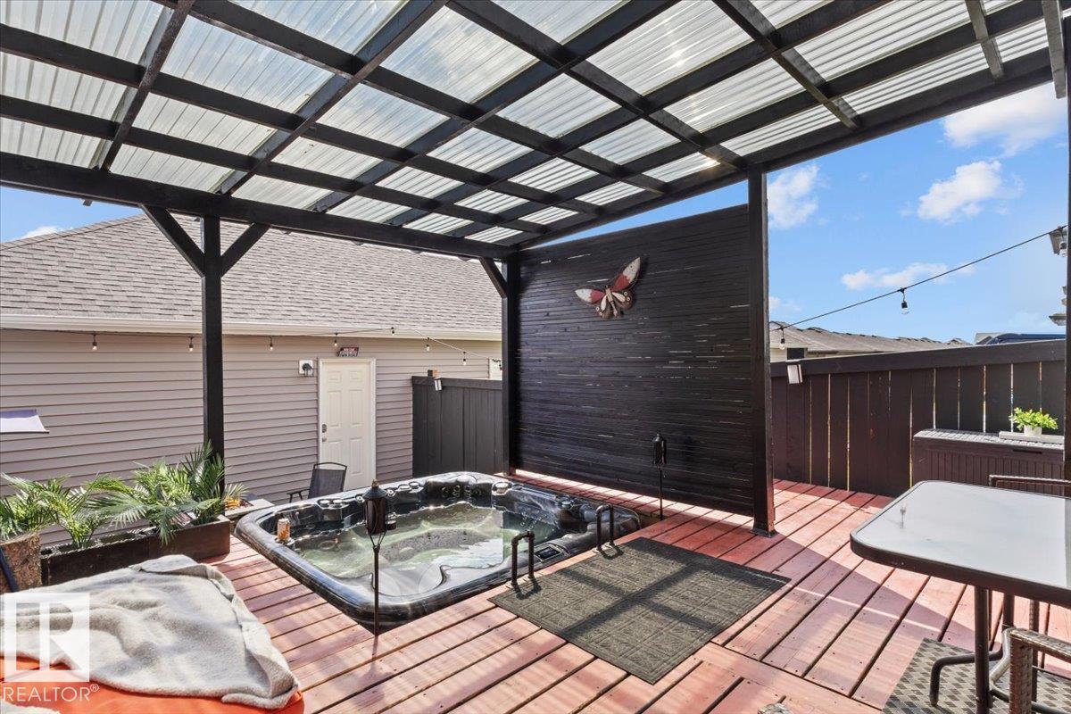 5213 22 AV SW — photo 17