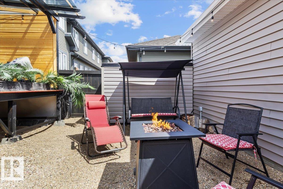 5213 22 AV SW — photo 18