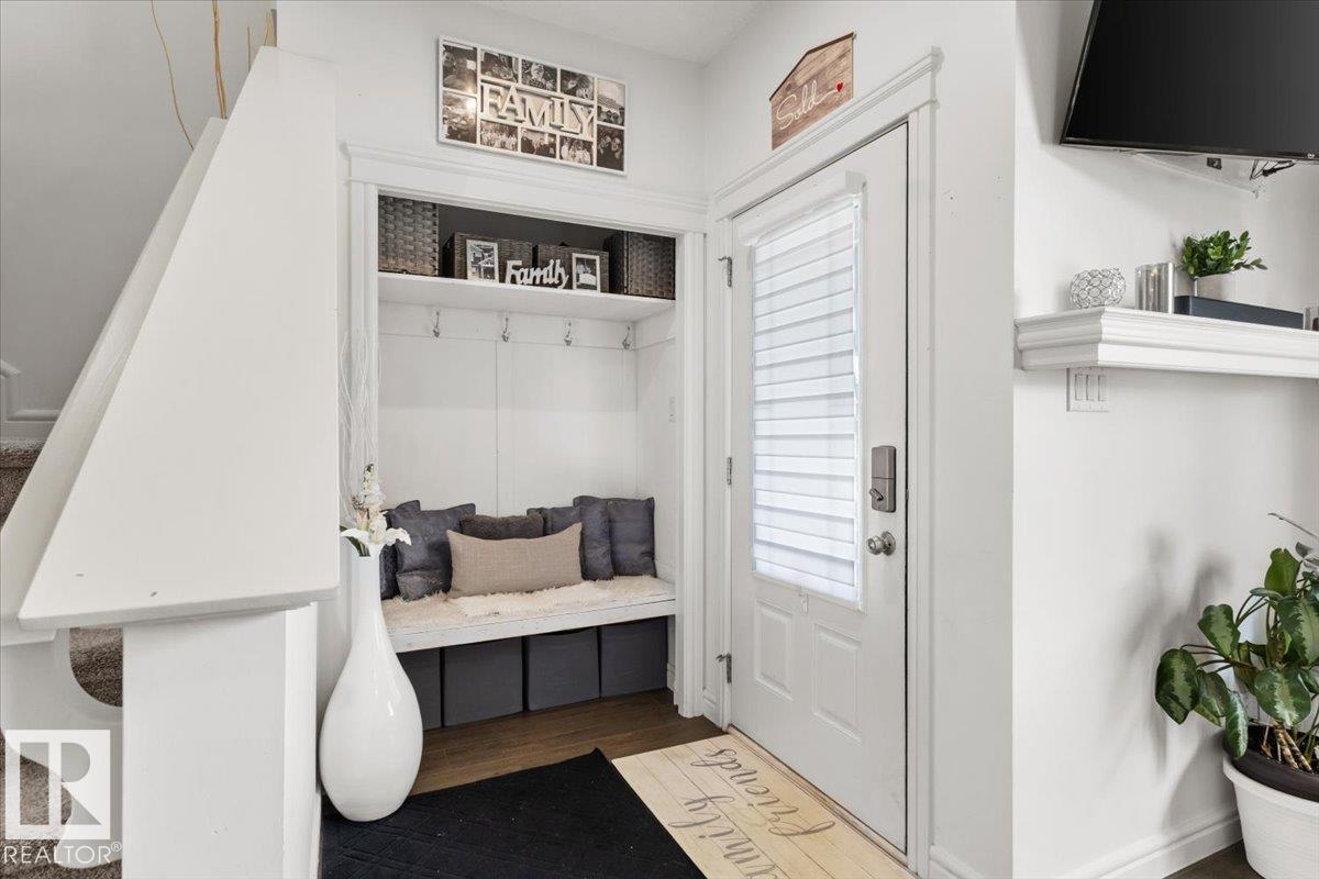 5213 22 AV SW — photo 19