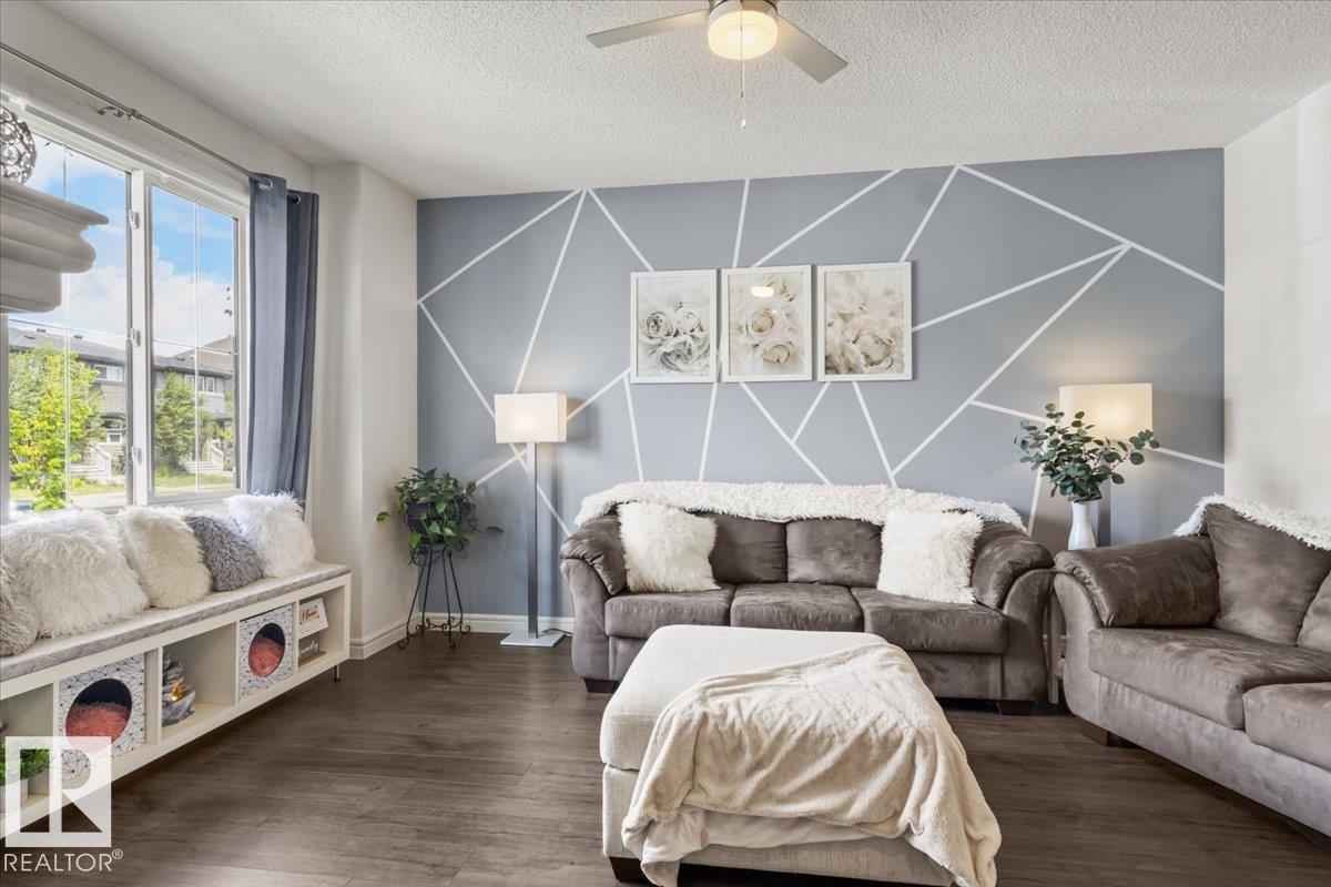 5213 22 AV SW - photo 3