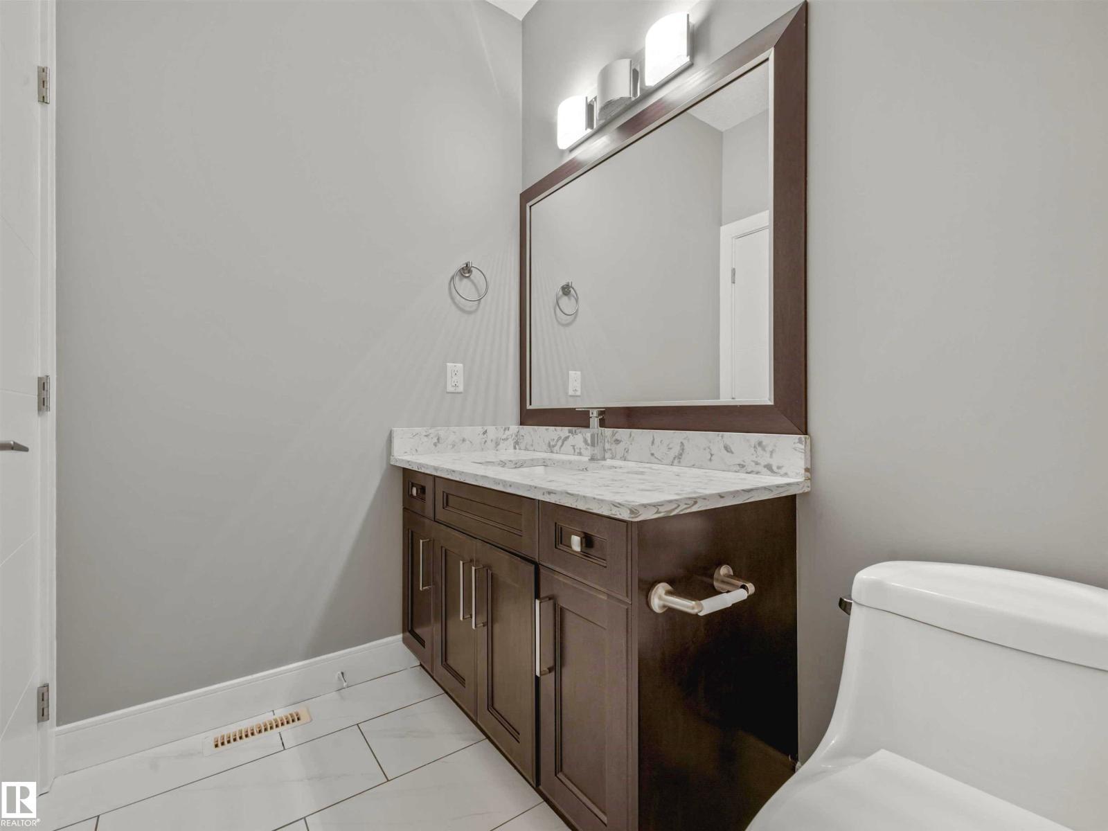 1090 ARMITAGE CR SW - 12