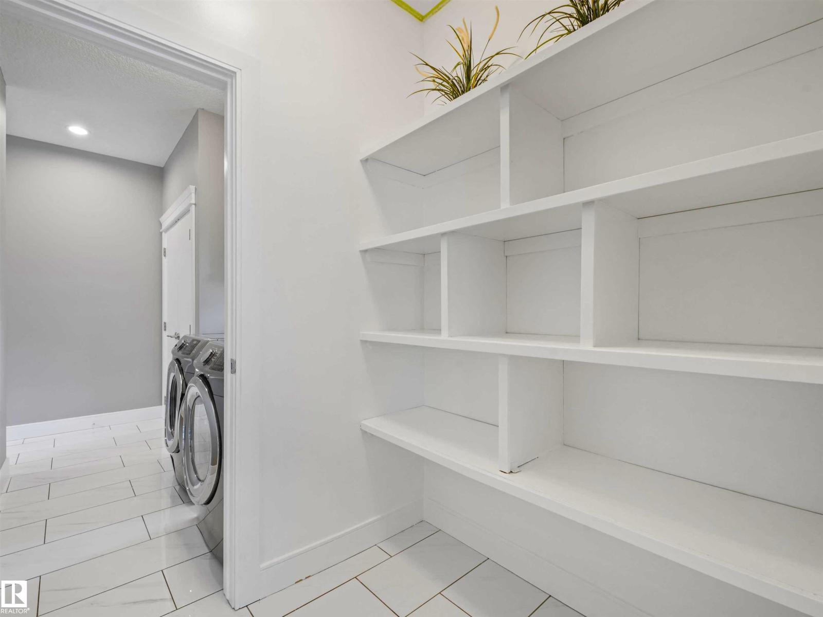 1090 ARMITAGE CR SW - 27