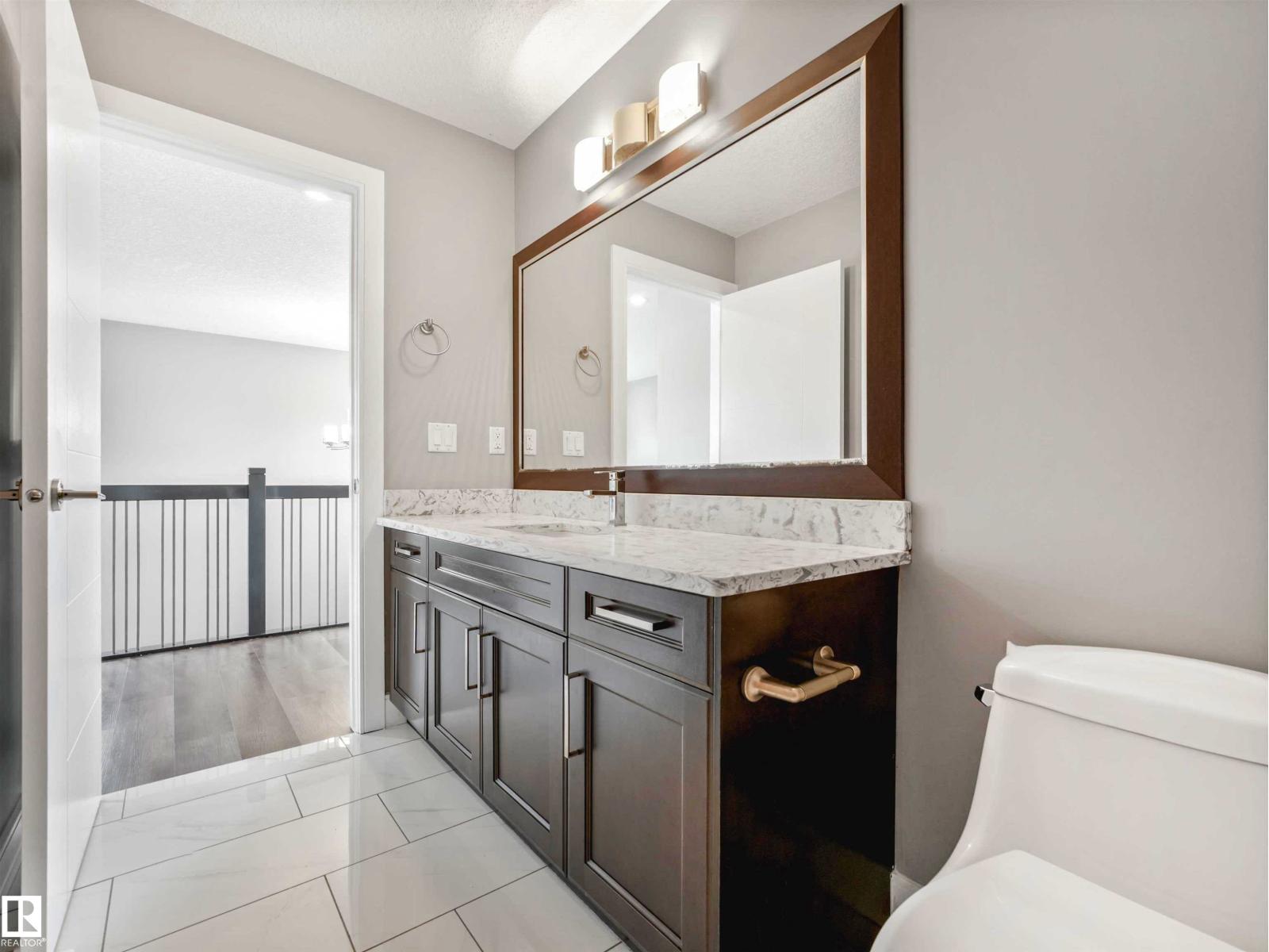 1090 ARMITAGE CR SW - 39
