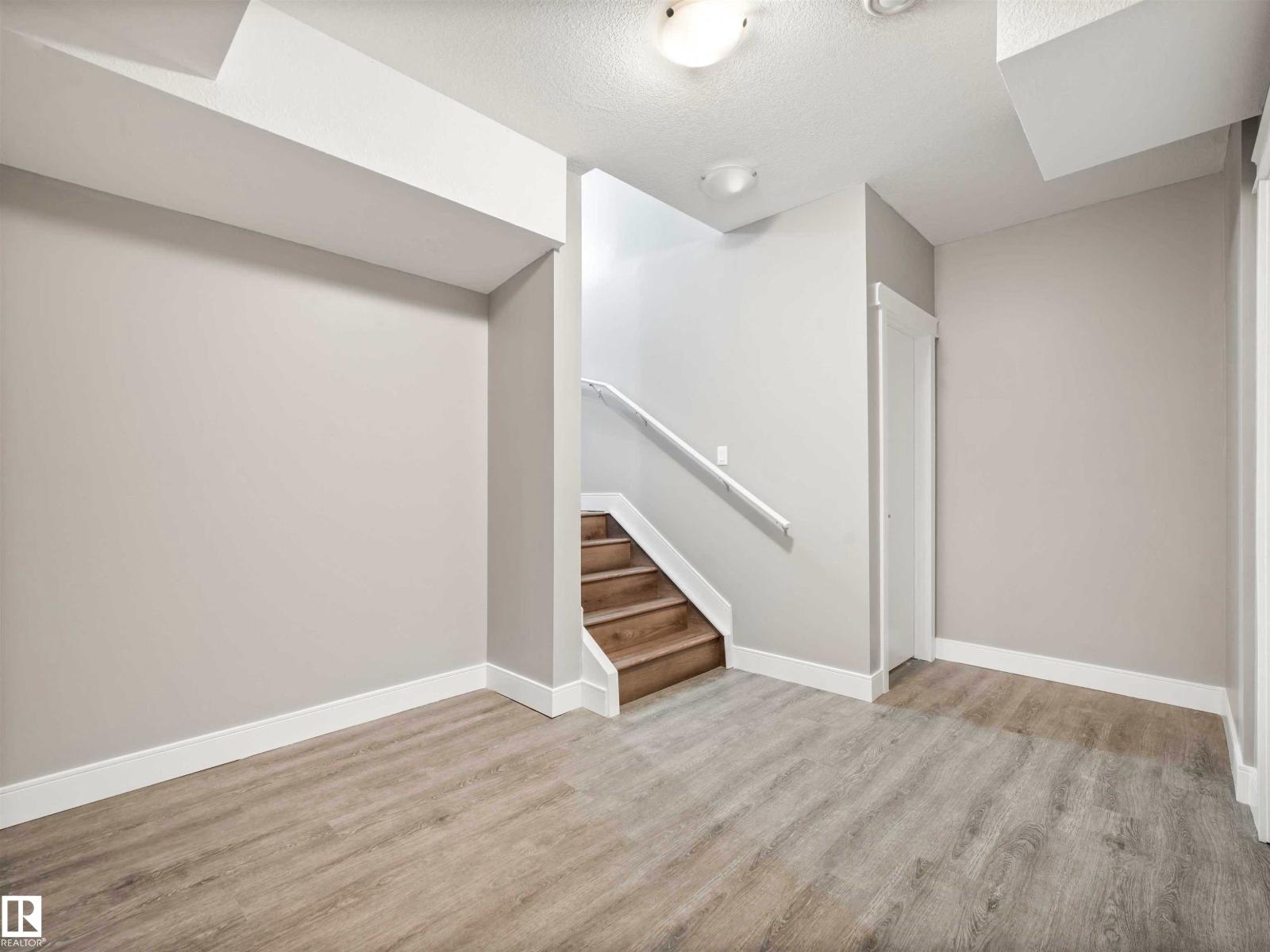 1090 ARMITAGE CR SW - 54