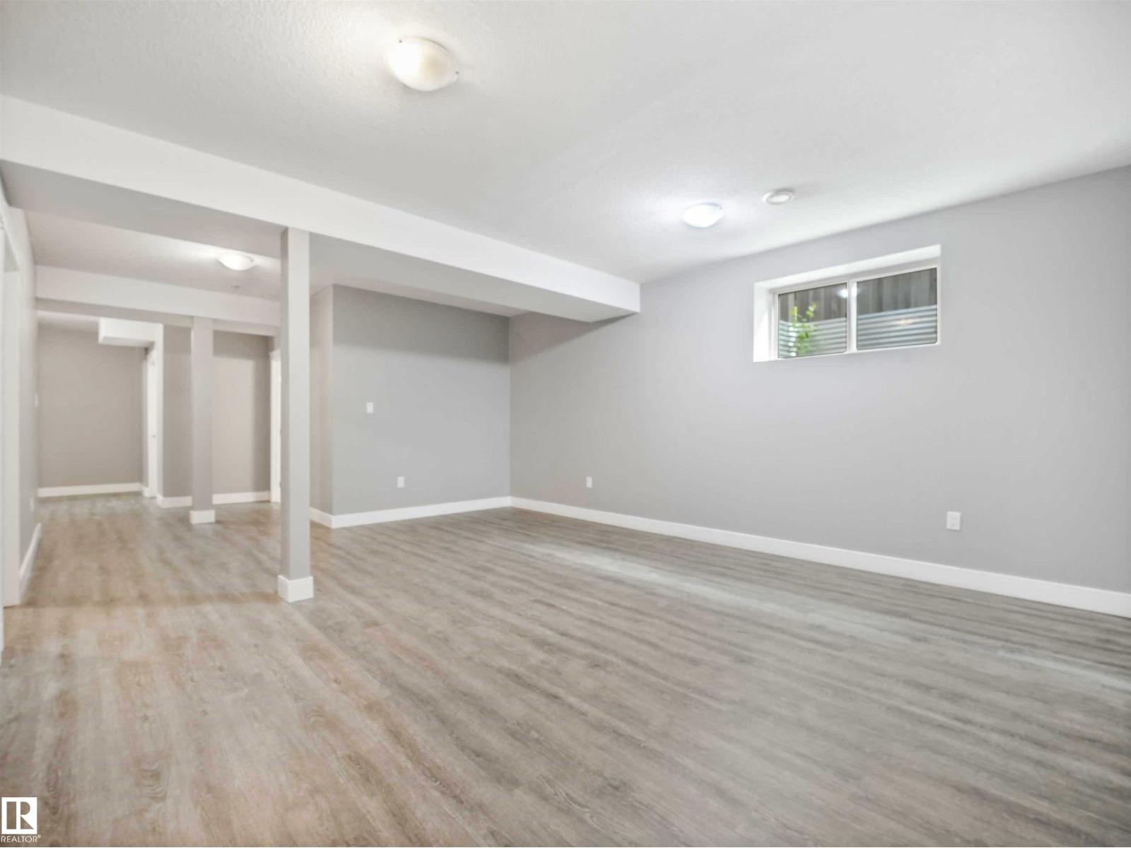 1090 ARMITAGE CR SW - 62