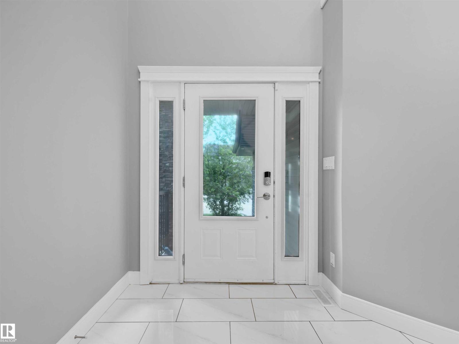 1090 ARMITAGE CR SW - 7
